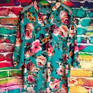 Cure Blouse - Large - Bright‎ Floral Pattern 0021